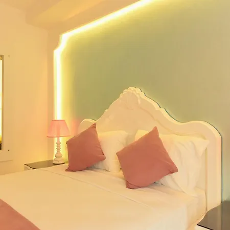 Ξενοδοχείο Montebello Deluxe Ολουντενίζ