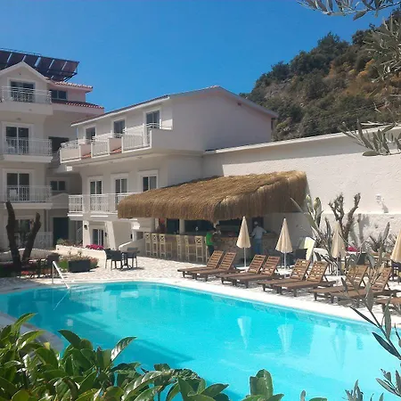 Montebello Deluxe Ξενοδοχείο