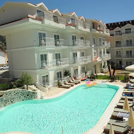 Ξενοδοχείο Montebello Deluxe 3*