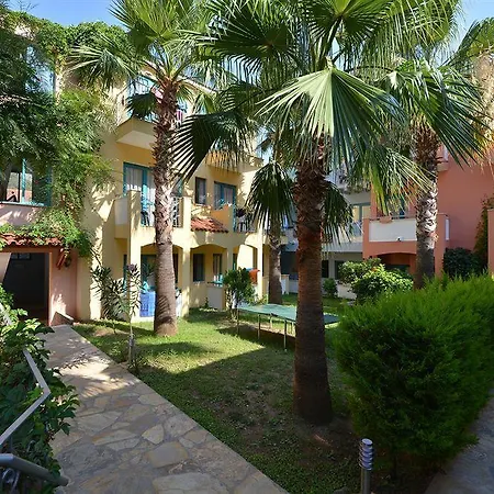 Montebello Deluxe Отель 3*