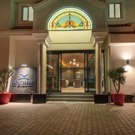Отель Montebello Deluxe 3*