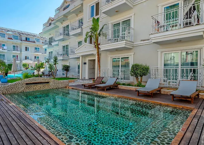 Hotel Montebello Deluxe 3*