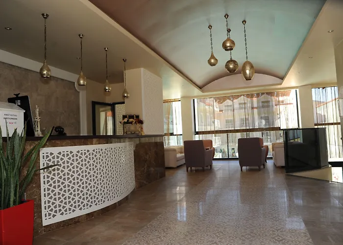 Hotel Montebello Deluxe