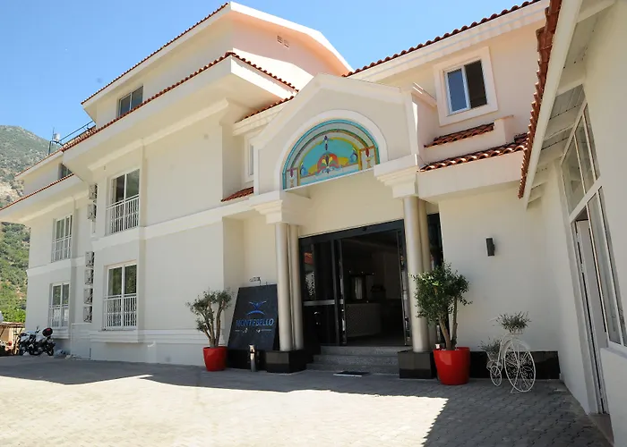 Montebello Deluxe 3*