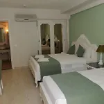 Montebello Deluxe 호텔