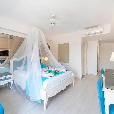 Montebello Deluxe Ξενοδοχείο Ολουντενίζ