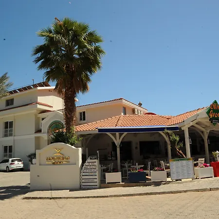 Montebello Deluxe 3*