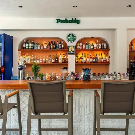 Hotel Montebello Deluxe