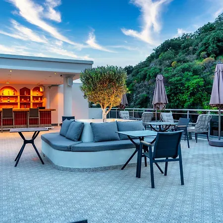 Hotel Montebello Deluxe