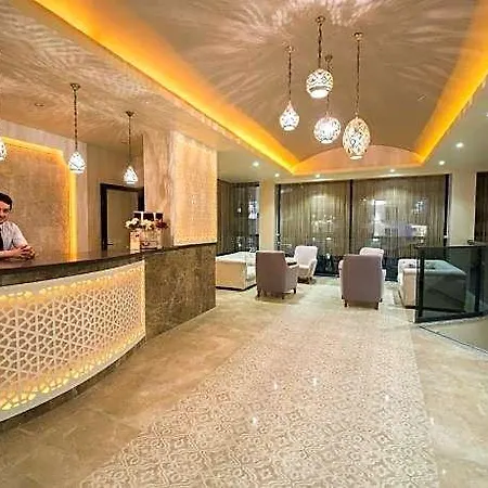 Montebello Deluxe
