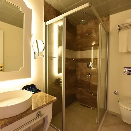 Montebello Deluxe 3* Ολουντενίζ