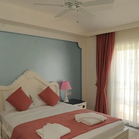 Montebello Deluxe 3* Oludeniz
