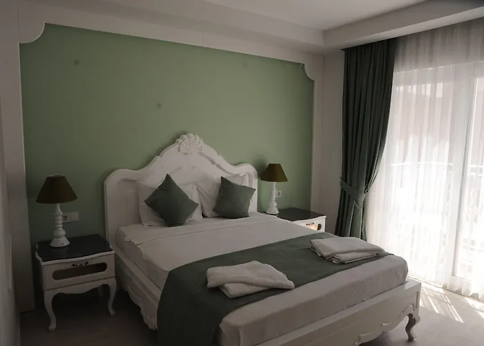 Hotell Montebello Deluxe