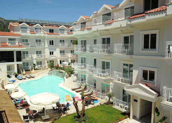 Montebello Deluxe Hotell