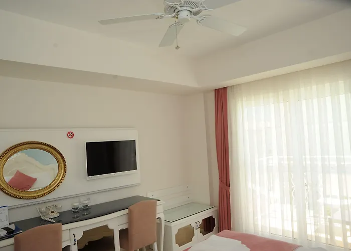 Montebello Deluxe Hotel Ölüdeniz