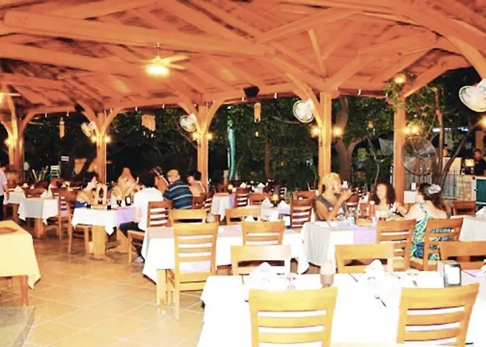 Montebello Deluxe 3*