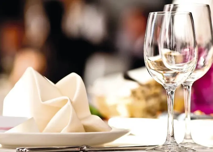 Hotel Montebello Deluxe